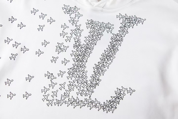 ブランドパーカー側面デザイン